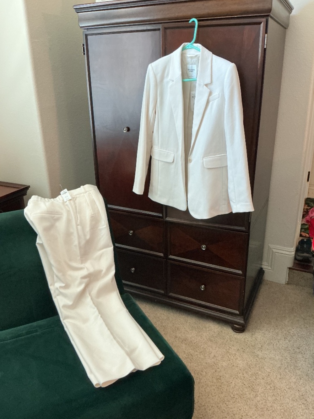 CLASSIC ABERCROMBIE & FITCH SUIT JACKET & PANTS
